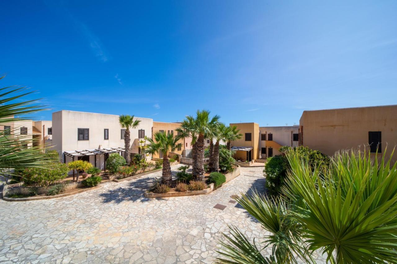 Elimi Favignana Apartments - Residence In Citta المظهر الخارجي الصورة